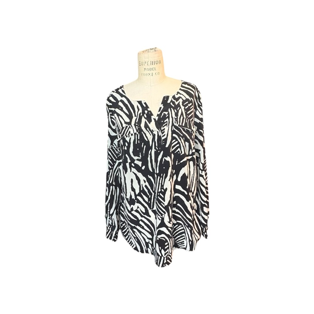 Zebra Animal Print Blouse Black Cream Long Sleeve Tunic‎ Top Womens Medium